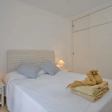 Playa De Fanabe Sleeps 6 Wifi Vila *