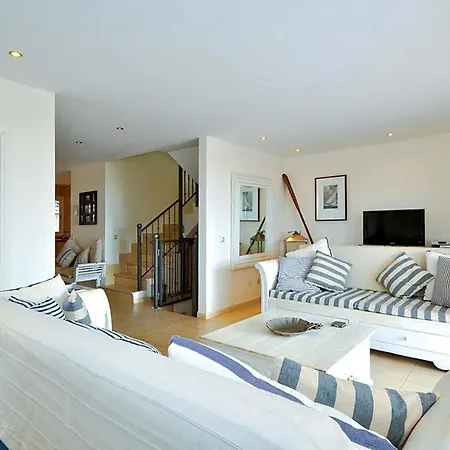 Playa De Fanabe Sleeps 6 Wifi Villa